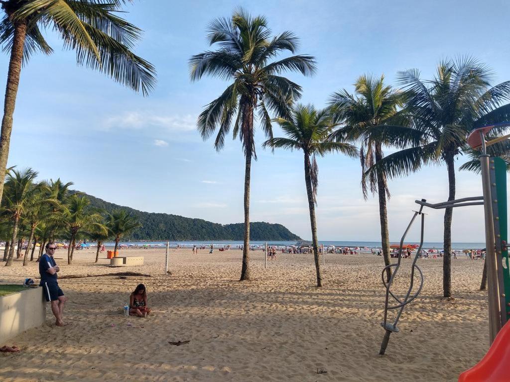 Apto Canto Do Forte - Praia Grande - Local Privilegiado - 100 Metros Da Praia - Internet Inclusa المظهر الخارجي الصورة